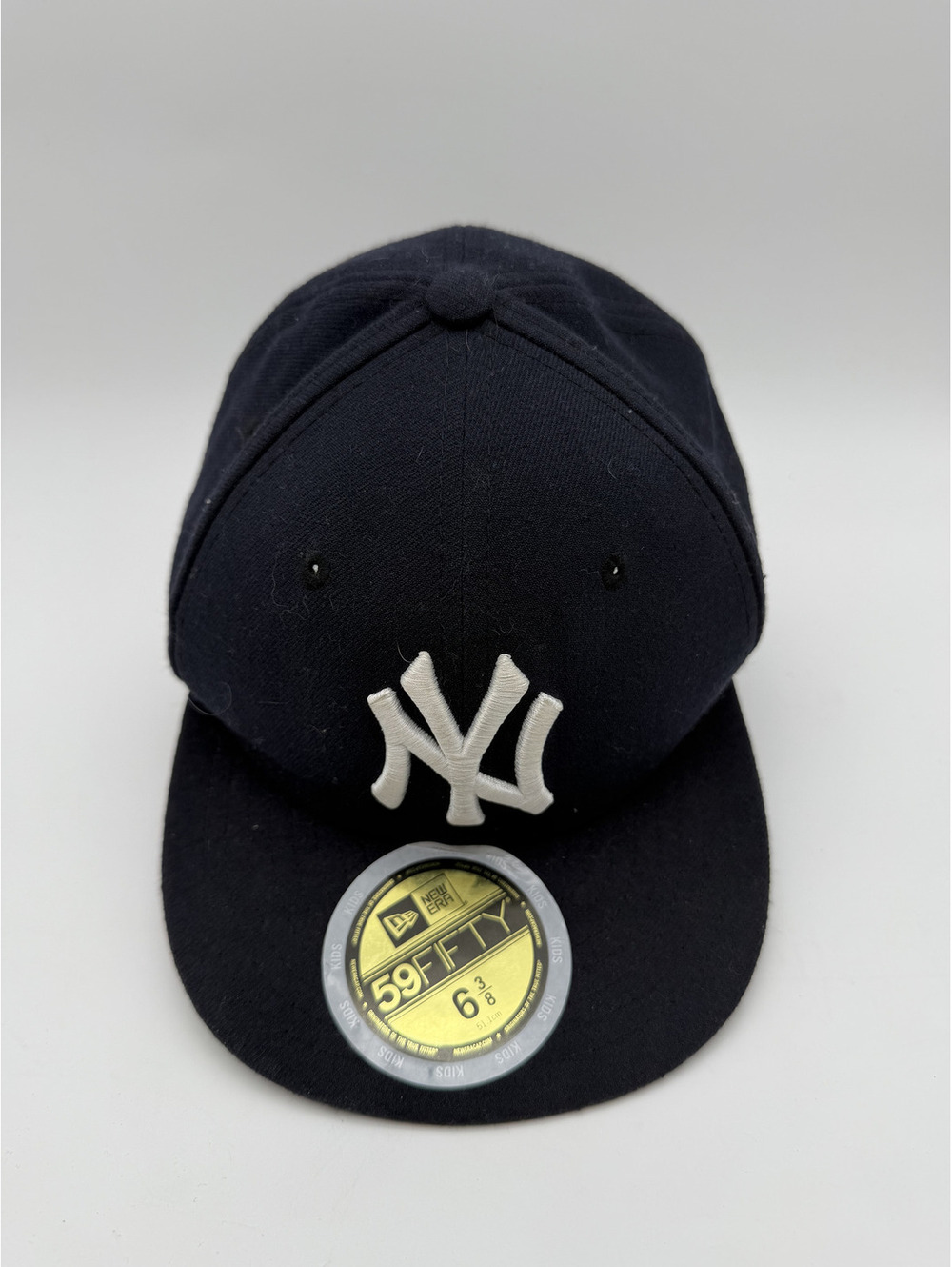 New Era 59FIFTY New York Yankees Fitted Kids Baseball Cap 6 3/8 Size